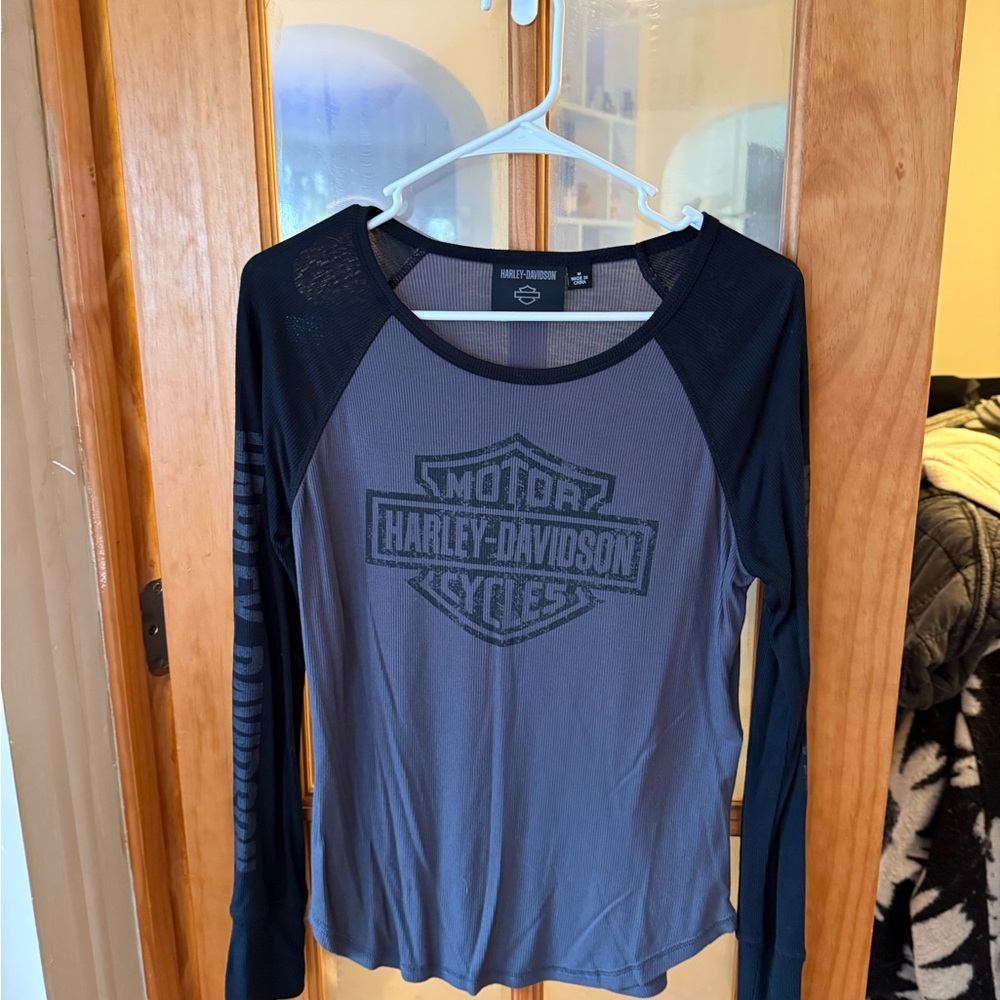 Harley-Davidson Women's Charcoal and Black Long Sleeve Tee